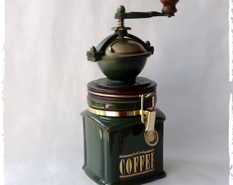 Coffee grinder,wood and ceramic coffee grinder,Manual grinder,kitchen decor vintage look,Vintage coffee mill,Old coffee grinder,Coffee