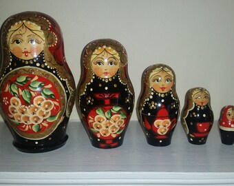 Matryoshka Russian 5 Nesting Dolls