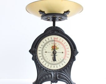 Kitchen Scale/EKS/Weighing Scale/Retro Kitchen/Mid Century/Rustic/Kitchenalia/Old kitchen scale