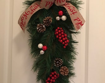 NOW 40% OFF! 26" Holiday Teardrop Door Swag