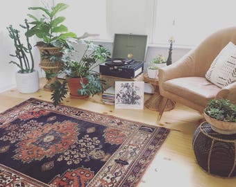 4'5"x5'8" Antique Persian Rug