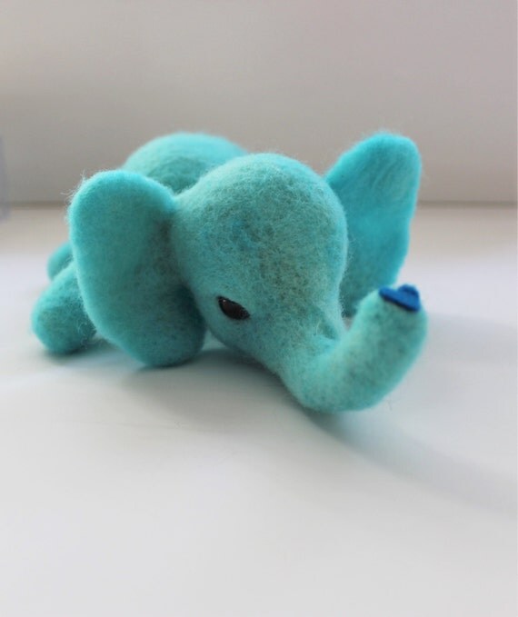 ELEPHANTS NEEDLE FELTING Kit