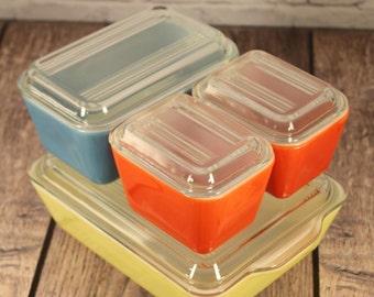 Pyrex Primary Color Refrigerator Set ~ 8 Pieces ~ Yellow Red Blue