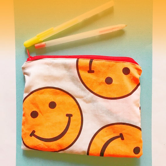 Smiley face emoji I heart the 90s cute pencil case planner