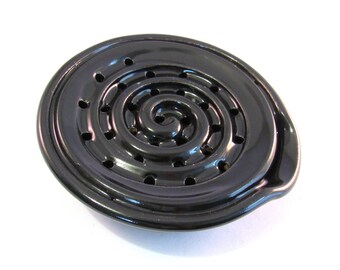 Draining Soap Dish - Black Soap Dish - Drain Tray - One Piece Soap Saver - Kitchen or Bath - Handmade Pottery - Pottersong - Glossy Black