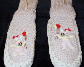 Vintage Baby Mocs Slipper Socks Moccasins Made in Japan Size 6 1950's with bunnies and goggle eyes