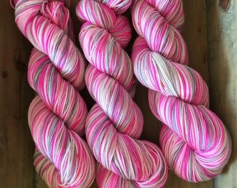 SELFSTRIPING Sox - Be My Valentine - A self striping yarn - 75/25 superwash merino/nylon