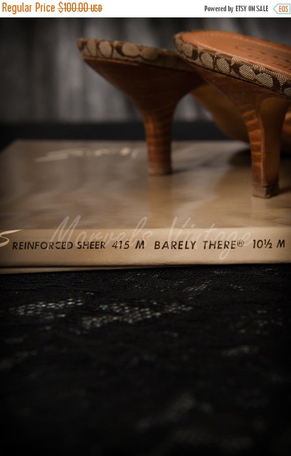 ON SALE Vintage Hanes Stockings 415 RHT Nylon by MarvelsVintage