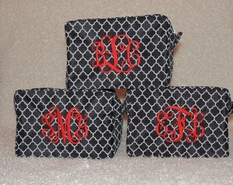 Bridesmaids Gift, Makeup bag, Monogrammed makeup bag, cosmetic bag, quatrefoil bag, Top seller