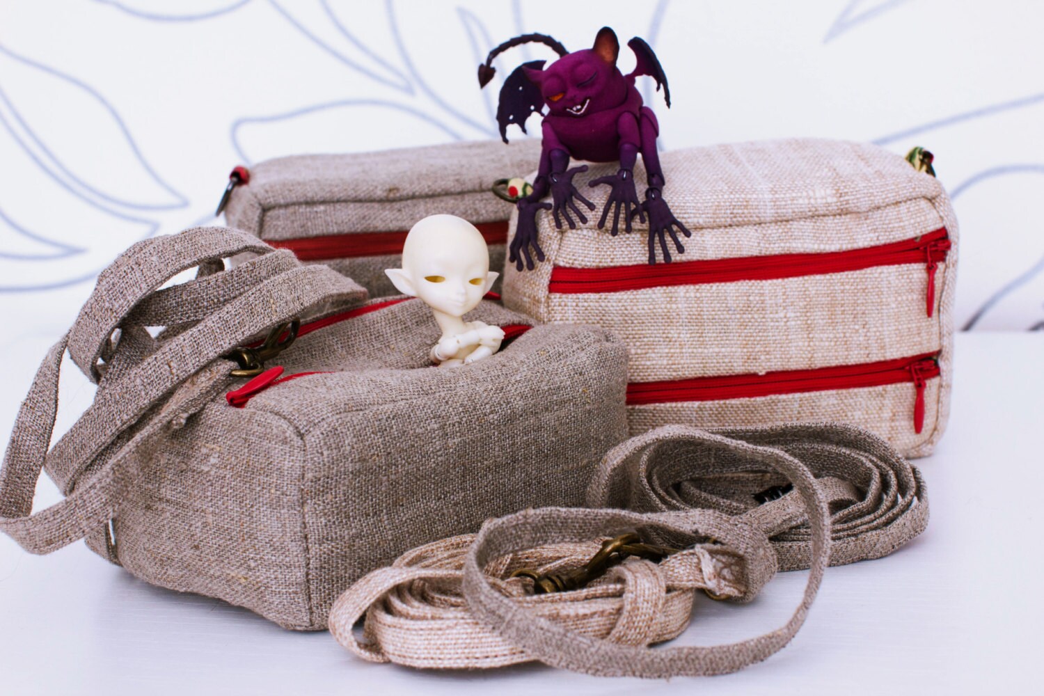 Carrying Bags for small Dolls