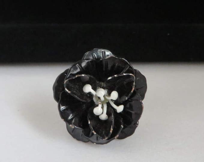 Vintage Black Enamel Flower Silver Tone Ring, Size 7