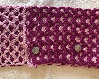 Double face crochet neck warmer with metal buttons