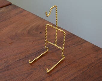 Brass Tripar, Cup and Saucer Holder, Tea Cup stand, Twisted Wire Tripar, Cabinet Duo, Tea Cup Display, Tea Cup Collection, Teacup Holder