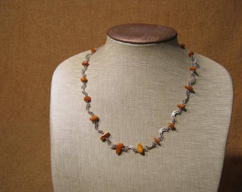 Stunning Art Deco Silver Filigree Crescent Amber Necklace 10.6 Grams.