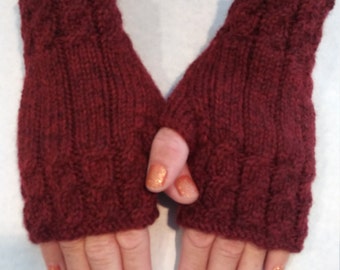 Fingerless gloves. Handknit. Fingerless mitts.