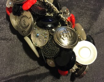 Collage Button Bracelet - Flexible Elastic - Crown & Military Buttons, Heart Beads, Metal Hodge Podge Collectible Collectible