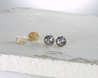 Alexandrite Earrings Gold Stud Earrings Birthstone Stud Earrings June Birthstone Jewelry Alexandrite Stud Earrings Gemstone Stud Earrings