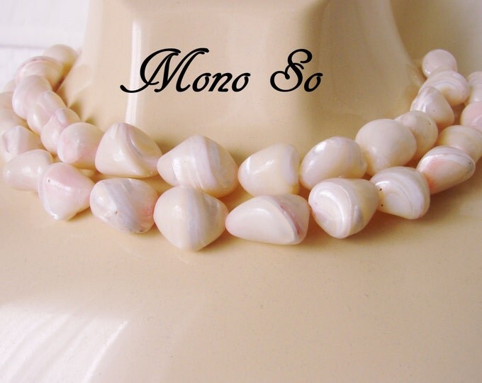 Mona So Designer Signed Mother of Pearl Necklace/ 32" Long / Vintage Jewelry / Jewellery