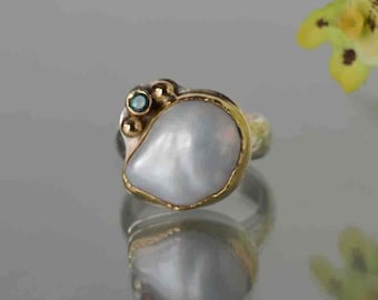 Large White Baroque Pearl Ring, Natural Pearl Ring in 18k Gold and Silver, June Birthstone Ring, Pearl Cocktail Ring,Size 8 Ring