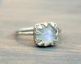 Rose Cut Moonstone Ring // Sterling Silver Rainbow Moonstone Ring // Rose Cut Moonstone Engagement Ring // June Birthstone Ring