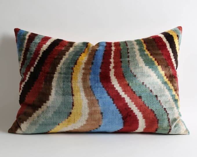 Kilim Pillows Ikat Pillows Suzani Pillows von pillowme auf Etsy