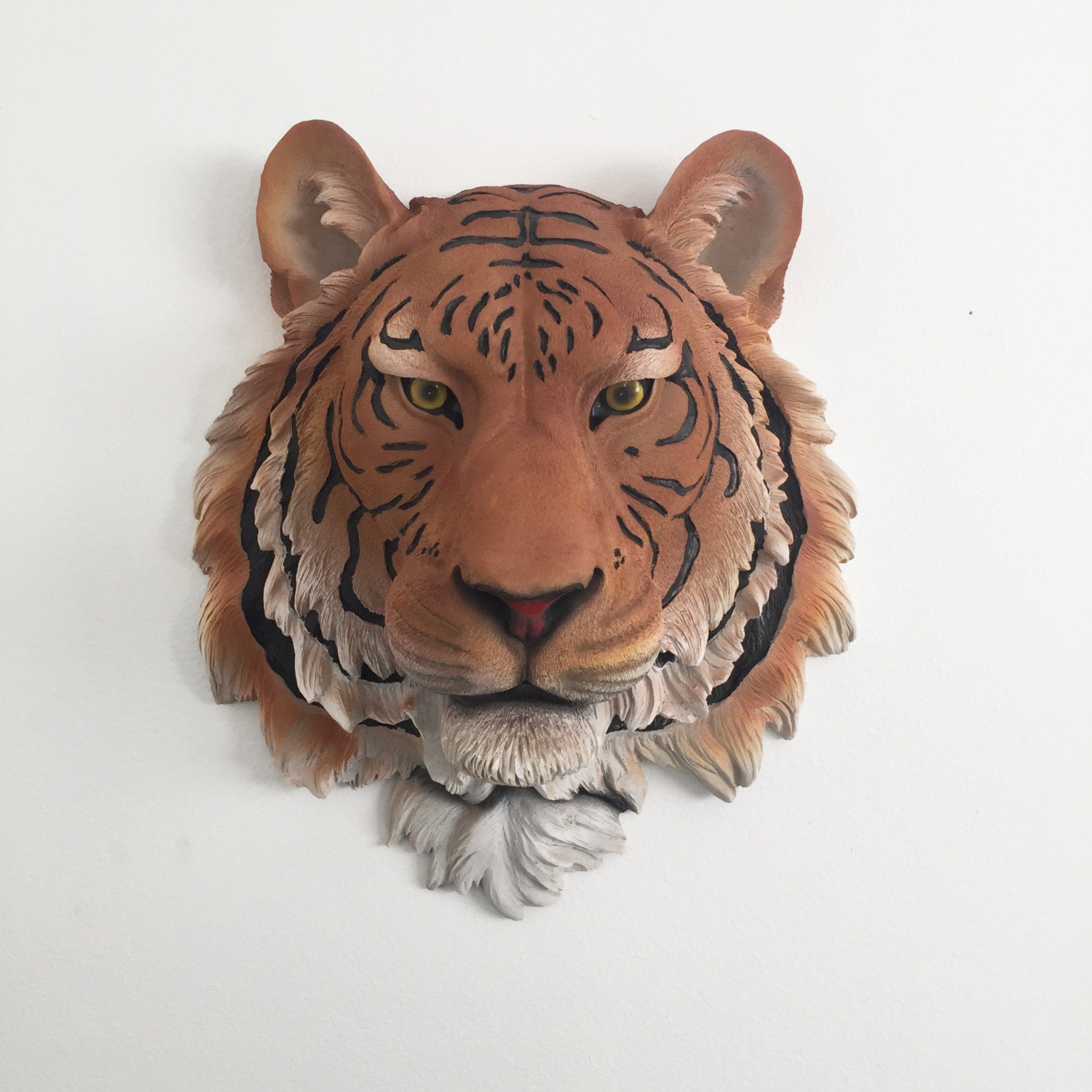 white tiger taxidermy