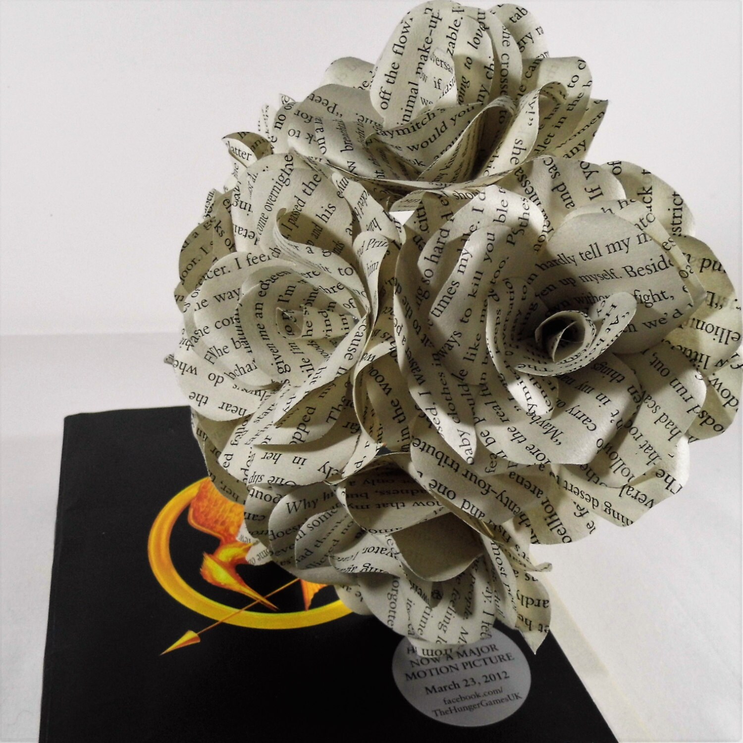 6 x The Hunger Games Book Roses Book Page Paper Flower Roses