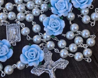 Catholic Rosary, prayer beads, rosary beads, rosary necklace. Womans Rosary. Feminine Rosary. Flower Rosary. Peral Rosary. Traditional Rosar