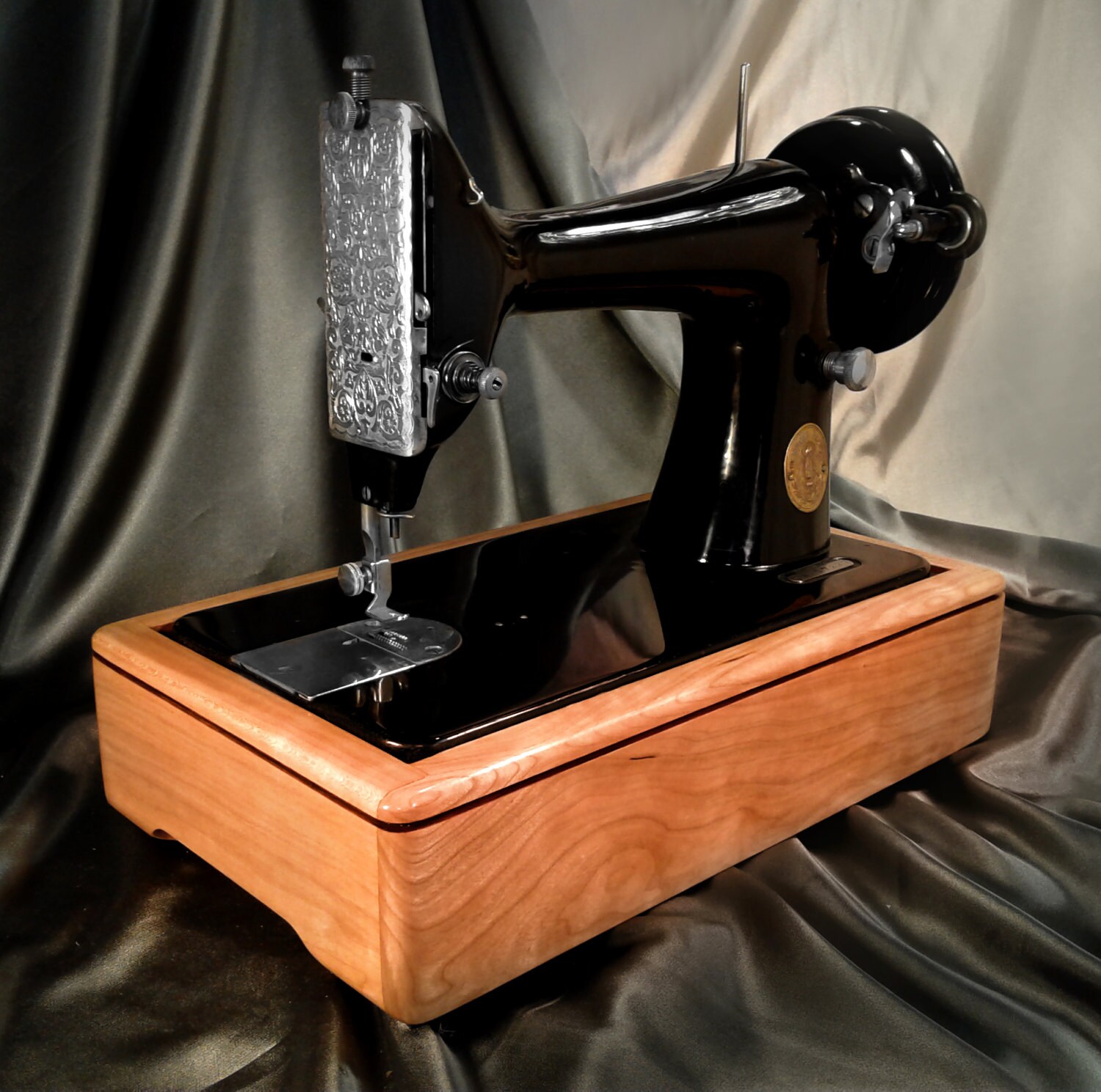 Classic Cherry Sewing Machine Wood Base for Singer 99 128