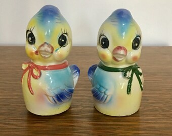 Vintage Commodore Bluebird Salt and Pepper Shakers / Commodore Chattering Bluebirds / Vintage Bluebirds