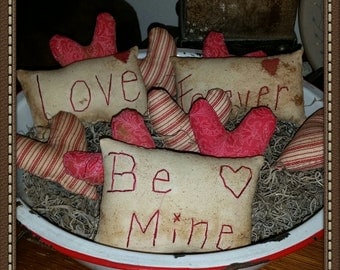 primitive Valentine pillow tucks, heart bowl fillers, Valentines Day decor, OFG, FAAP, primitive Valentine ornies, prim Valentine tucks