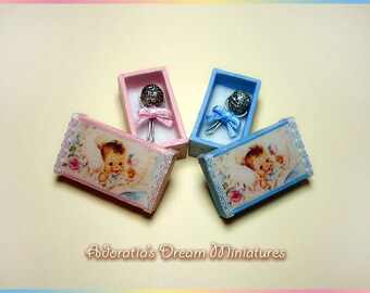 Dollhouse baby rattle scale 1:12, Dollhouse miniature accessory 12th, Miniature fully artisan, Baby doll rattle with box