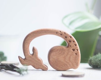 Bio Holz Beißring Fuchs. Buche Rassel. Handgeschnitzte Bio Holz Beißring Fuchs. Buche Rassel. Handgeschnitzte