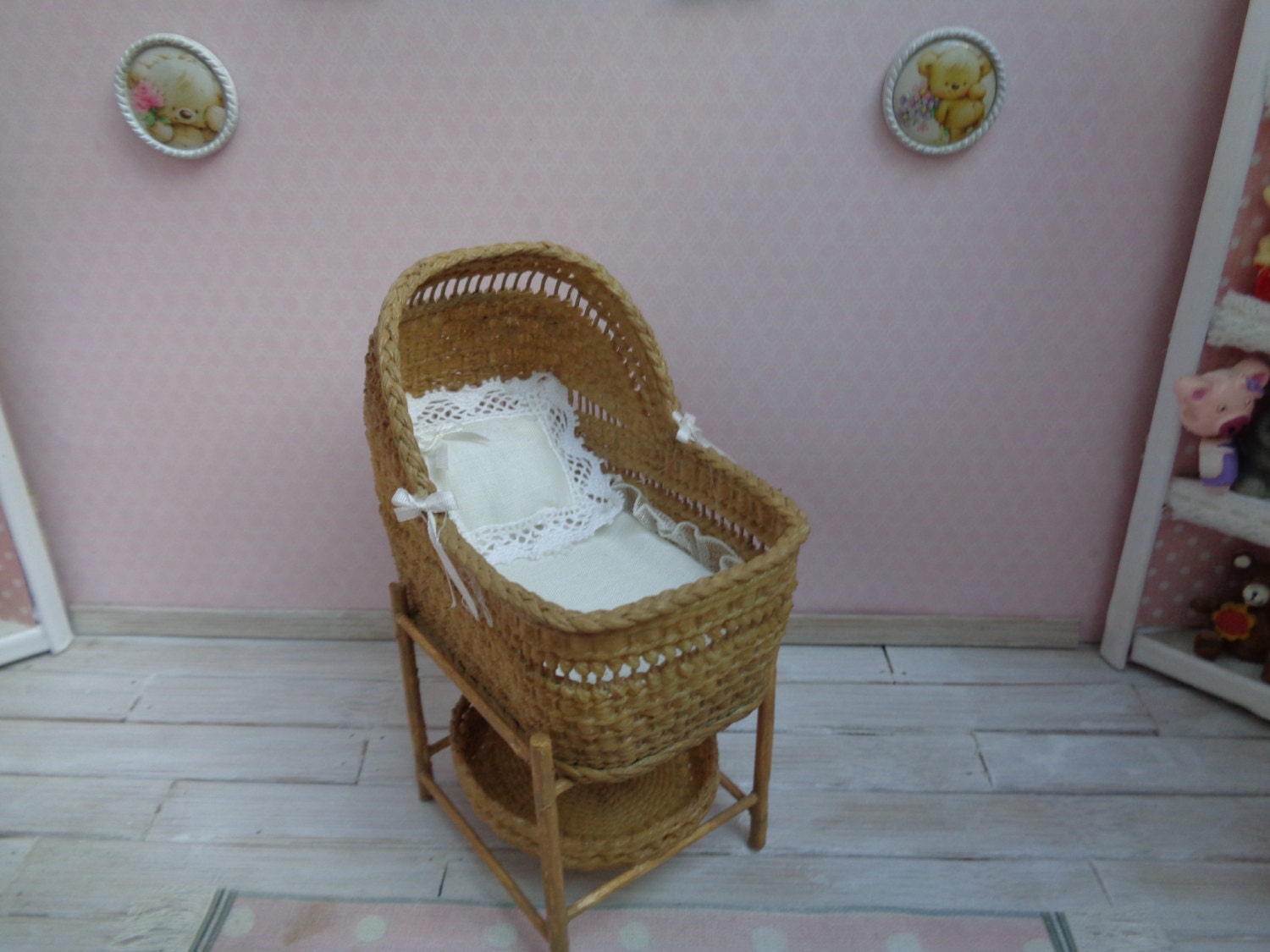 Dollhouse Miniature Wicker baby cradle crib baby Bed 112