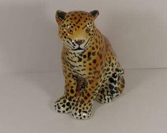 Vintage Italian Mottahedah Ceramic Leopard Figurine.