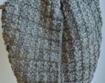 Chunky Charcoal and Gray Cowl