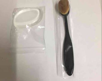 Oval brush + silisponge combo set
