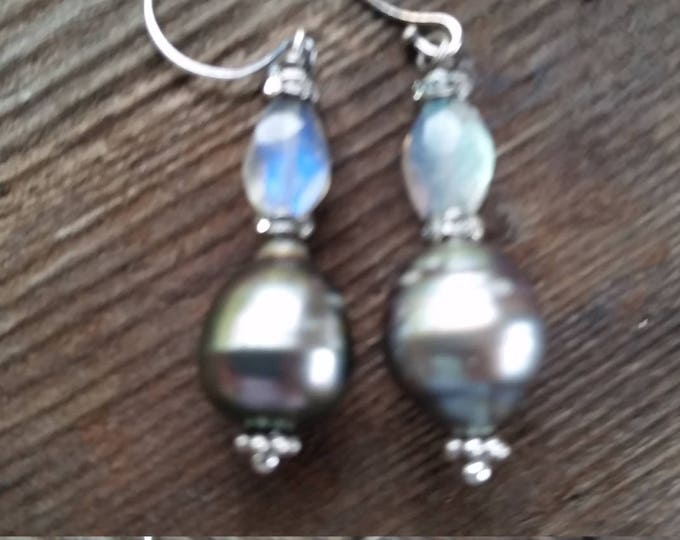 Beautiful Gray/Pink Tahitian Pearl Earrings with Labadorite and Rhinestone Accents