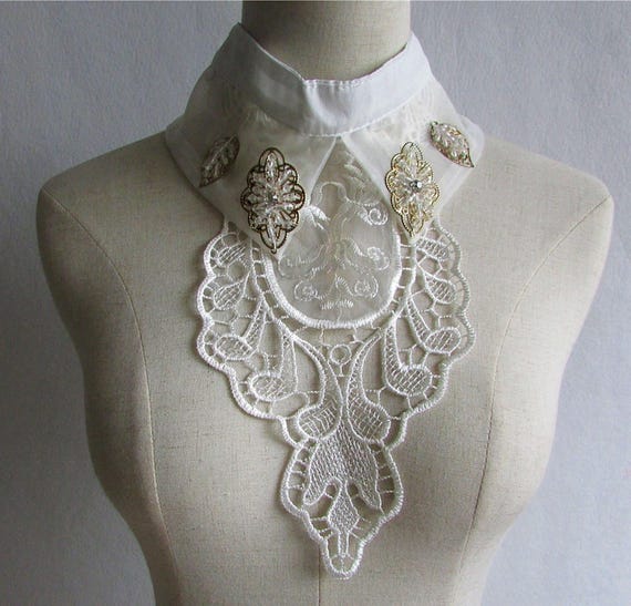 fake collar white