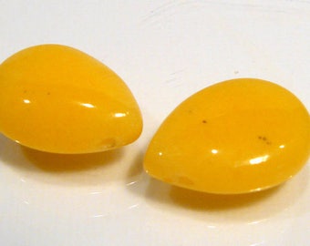 2 Beads...Yellow Candy Jade Puffed Smooth Gemstone Briolette Beads....18x13mm...BB