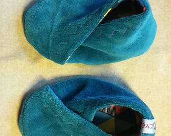 All Organic Velvet Jersey Geo Funky Reversable Baby Crib Shoes 0-6 months