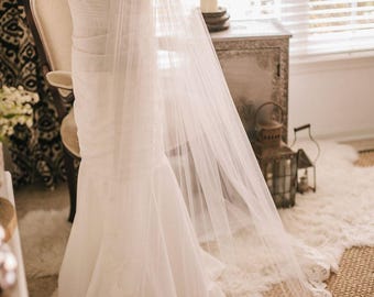 Traditional Wedding Veil, Long Bridal Veil with Lace edge, Wedding Vail,Wedding Viel, Veil with Blusher