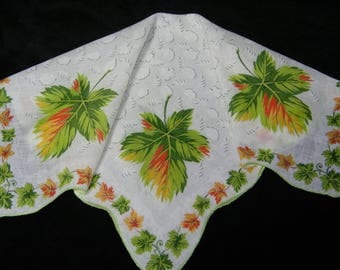 Vintage 15" Scalloped Fall Autumn Leaves Leaf Floral Wedding Favor, Craft Handkerchief - 9793