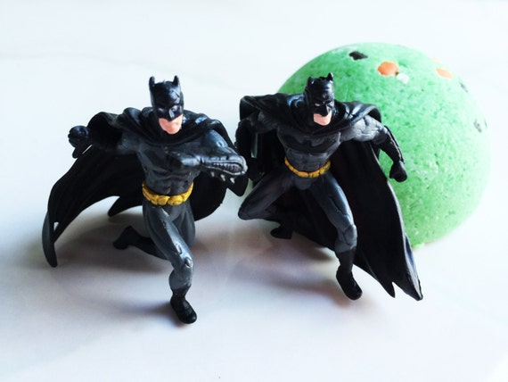 Batman Surprise Bath Bomb with Toy Inside Super Hero Bat