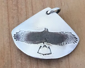 Harris Hawk Silver Pendant - Silver Bird Necklace - Bird Necklace - Hawk Pendant - Hawk Jewelry - Nature Lover Gift - Bird Gifts - Falconry