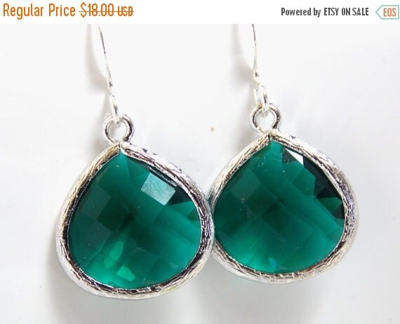 SALE Emerald Earrings Glass Earrings Green Earrings by mlejewelry