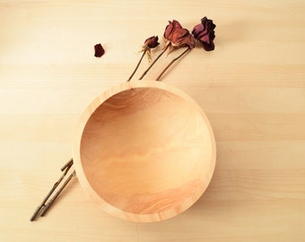Natural Wood Bowl, Unvarnished Wood, Simple Design made in Alaska, the Great Alaska Bowl Company, Fairbanks, Alaska, Medium Size