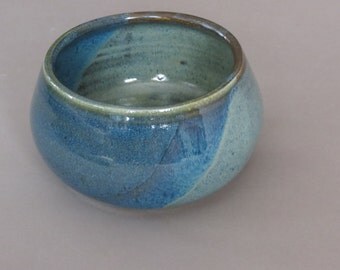 Medium Spaniel bowl, ceramic dog bowl, pottery dog dish, pet bowl