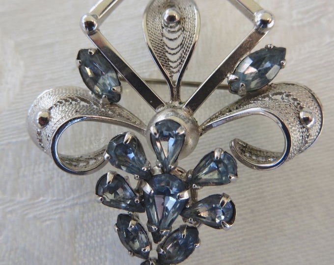 Sterling Fleur Di Lis Rhinestone Brooch, Vintage Sterling Silver Pin, Cannetille Leaves, Blue Rhinestones