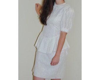 Jessica mcclintock metallic lace dress Jessica mcclintock metallic lace dress